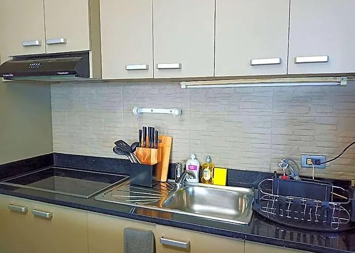 Hotel Ocean View Premium 1br With Wide Balcony 412 Cebu